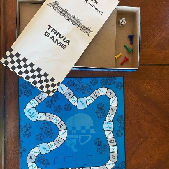 Autoweek Trivia Game 1985 officially licensed VINTAGE - Picture 2 of 6
